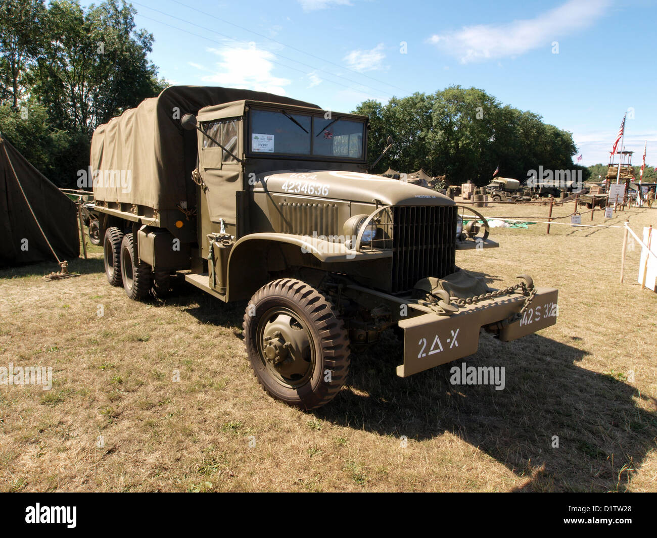 The Gmc Cckw 353 Is A 2 5 Ton 6x6 Military Cargo Truck With A Winch