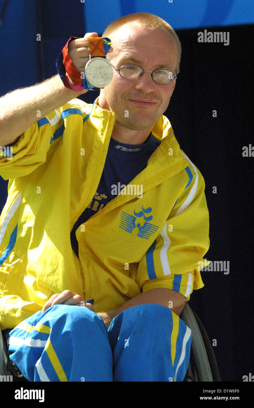 2004 paralympics hires stock photography and images Alamy