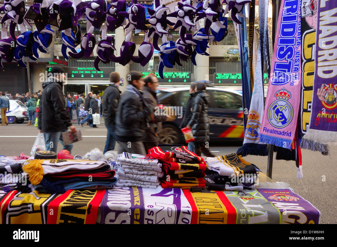 bernabeu madrid real soccer football stadium santiago scarf fan