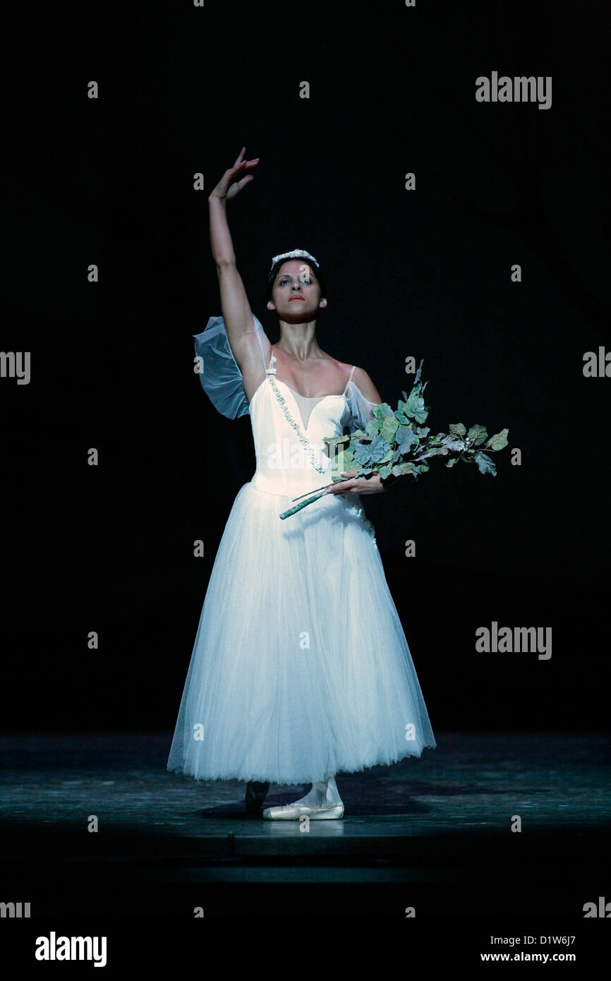 State Ballet of Georgia performing 'Giselle' at Edinburgh Playhouse. Leading soloist Lali Kandelaki Stock Photo