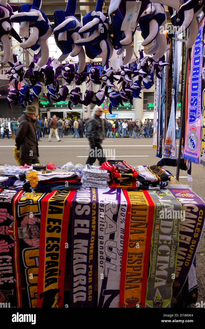 bernabeu madrid real soccer football stadium santiago scarf fan merchandise  street vendor sport Stock Photo - Alamy