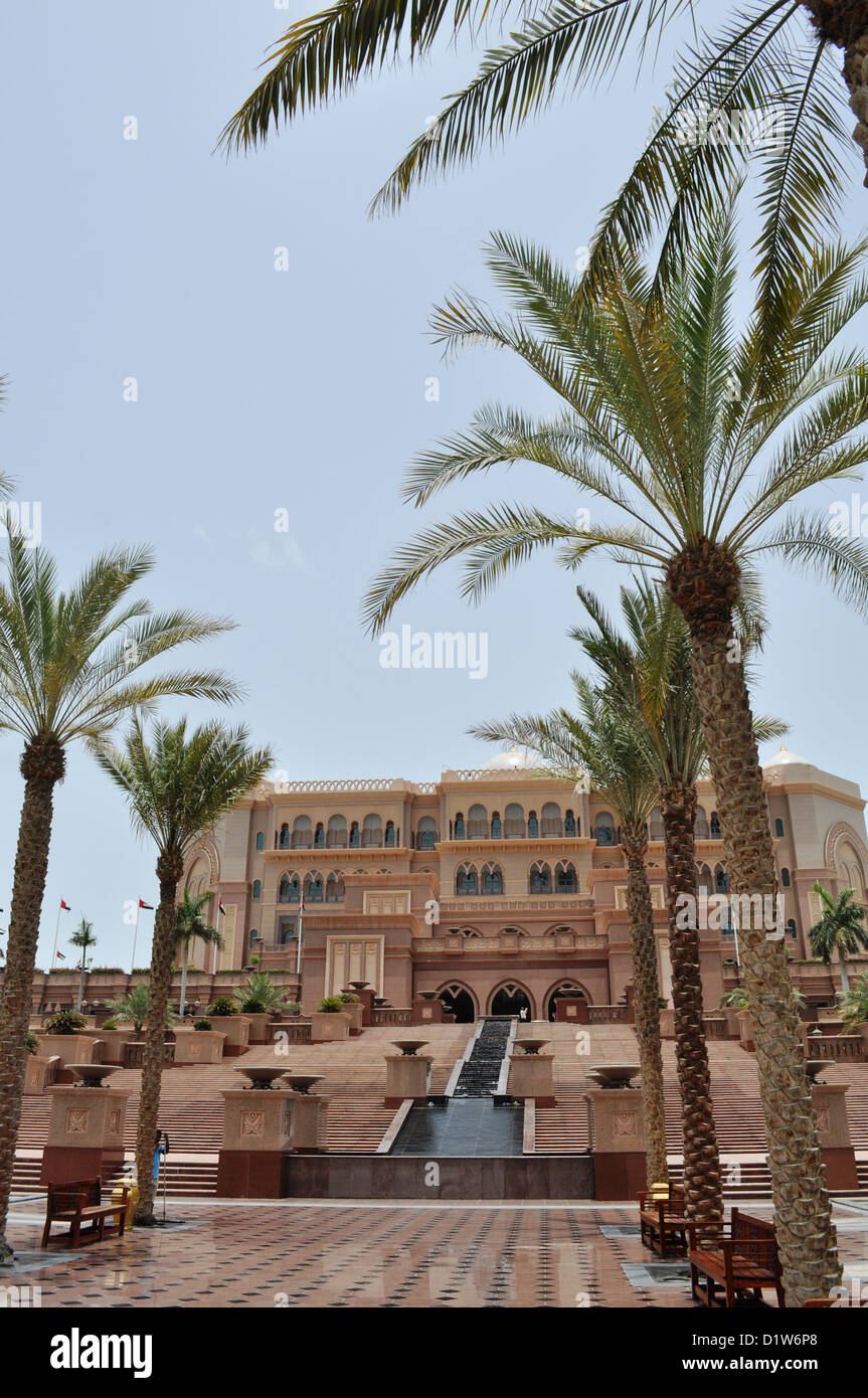 Emirates Palace Beach Club Abu Dhabi Club Location And Sayad | Emirates ...