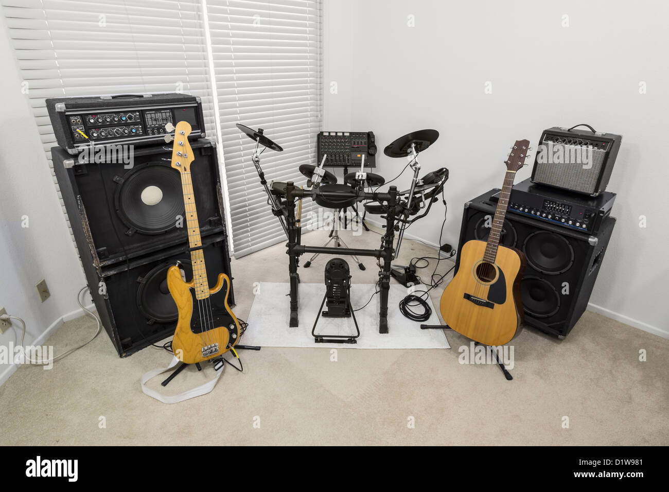 Band practice hi-res stock photography and images - Alamy