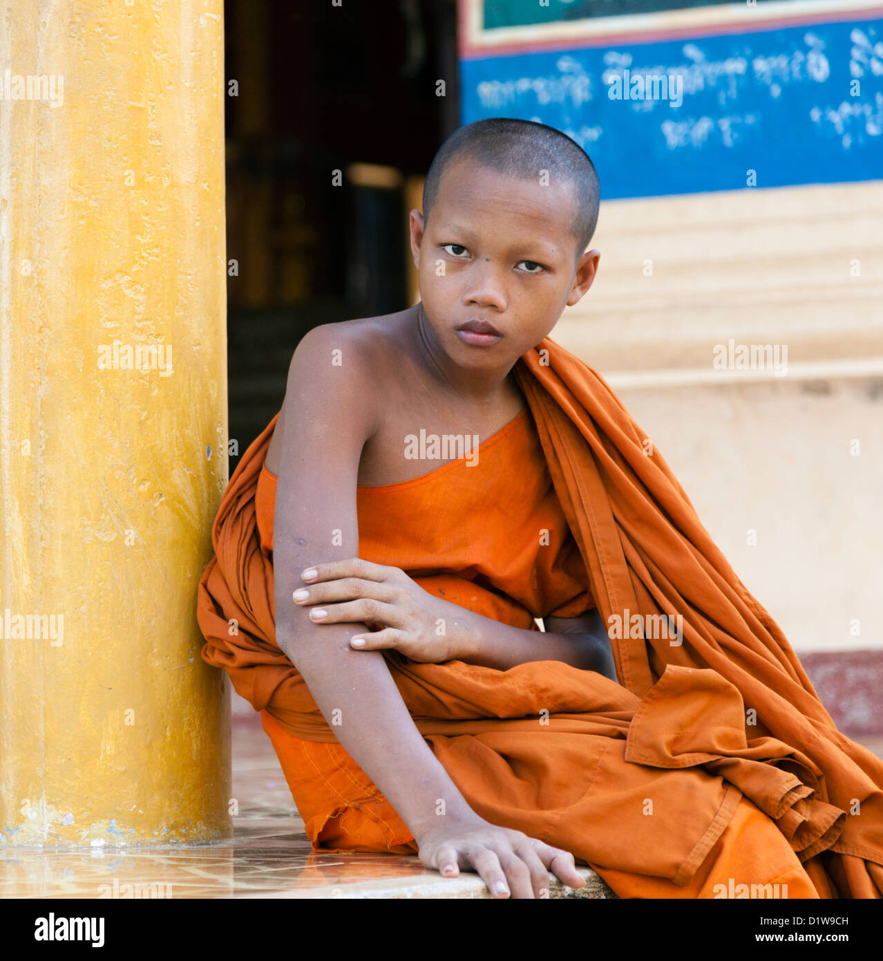 Buddhist monk boy hi-res stock photography and images - Alamy