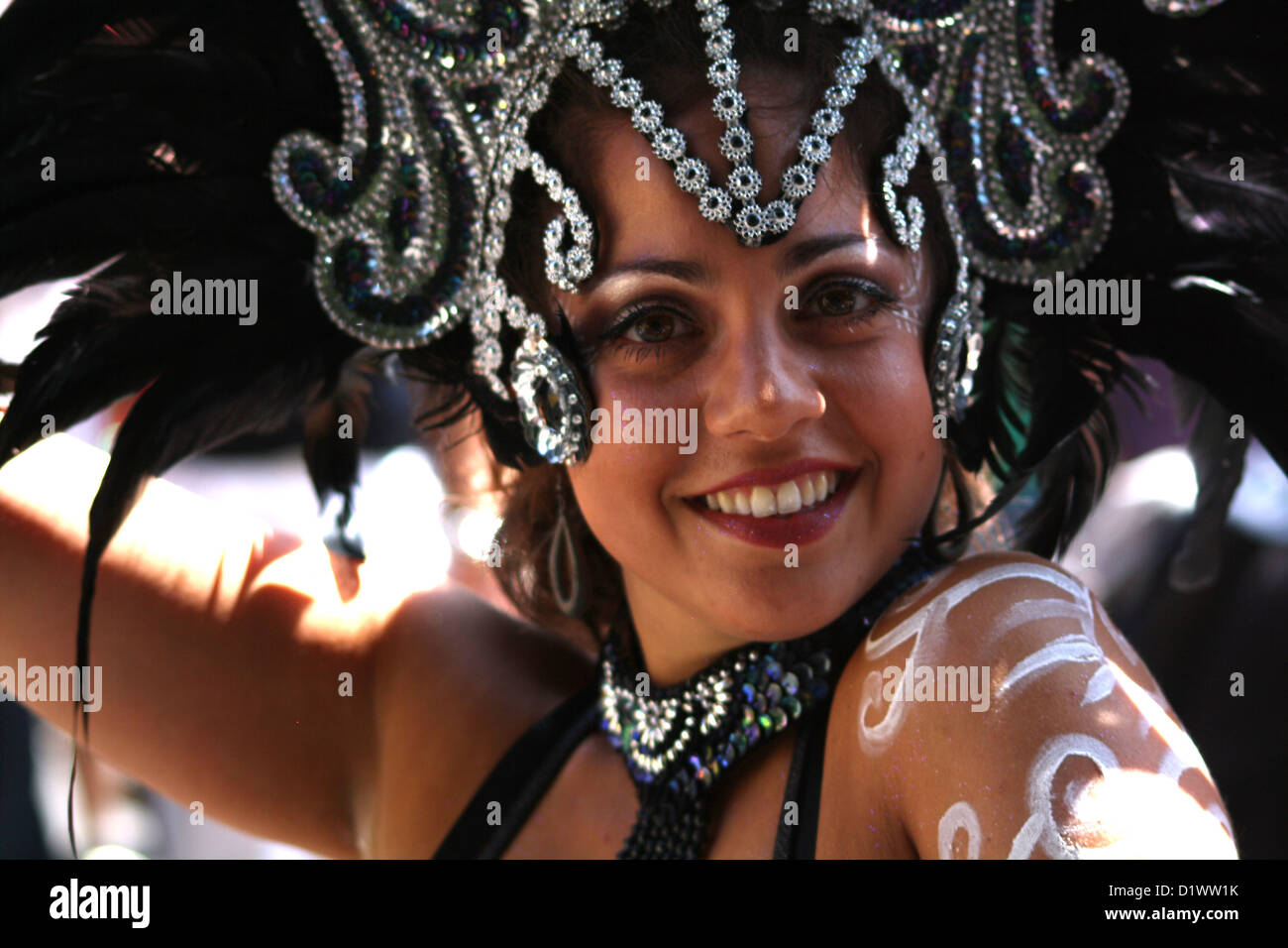 Girl dancer notting hill carnival hi-res stock photography and images ...