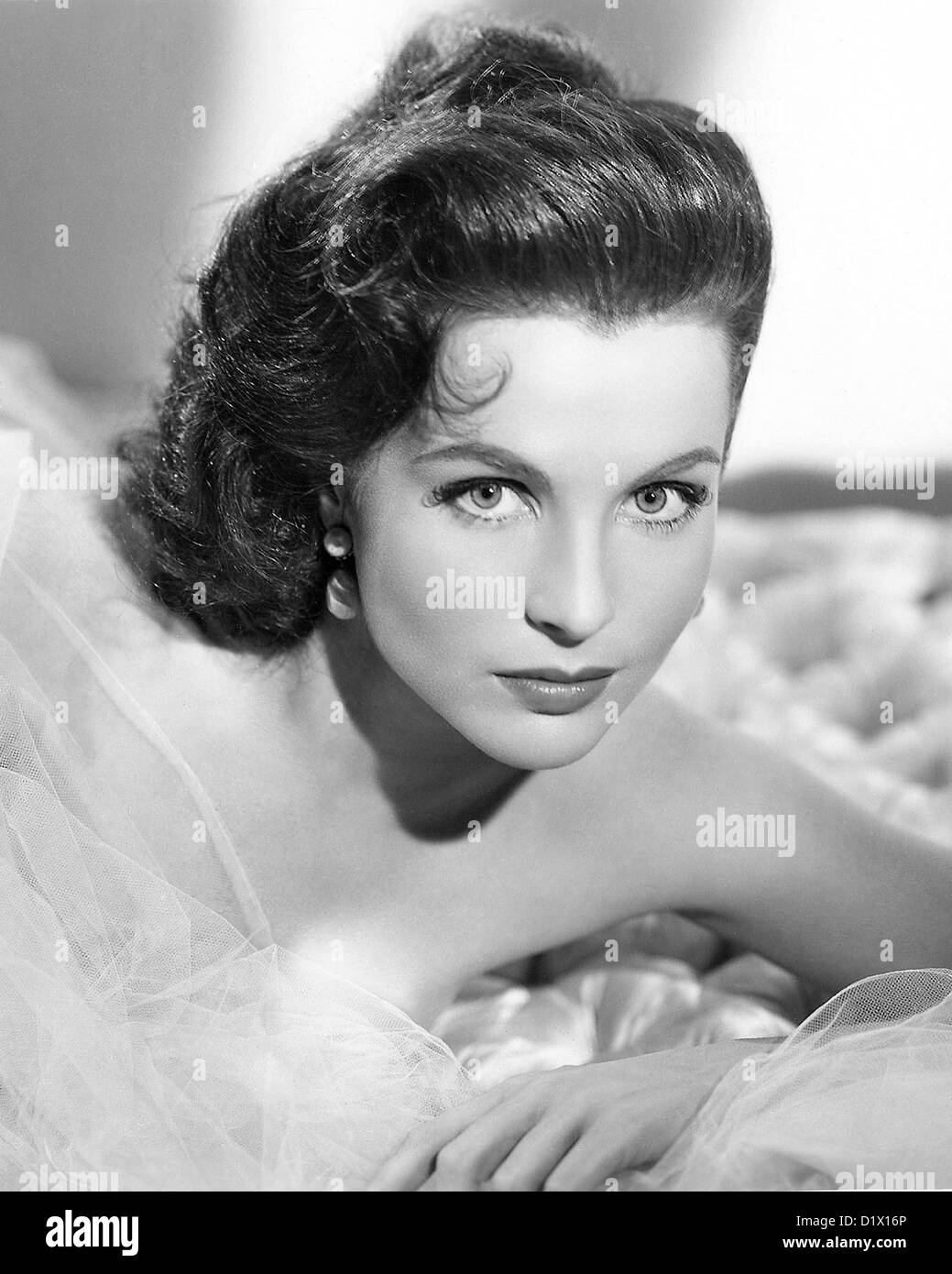 YVONNE FURNEAUX  French film actress about  1960 Stock Photo