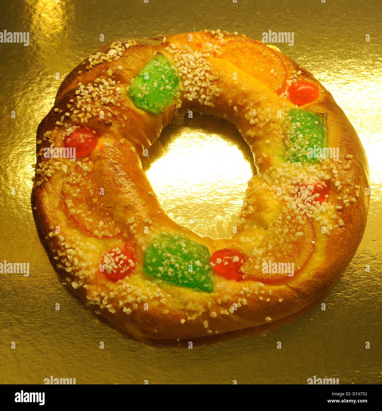 Kings cake hires stock photography and images Alamy