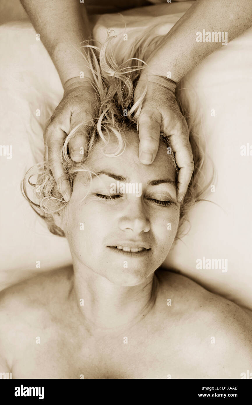 Massage Therapist High Resolution Stock Photography and Images - Alamy