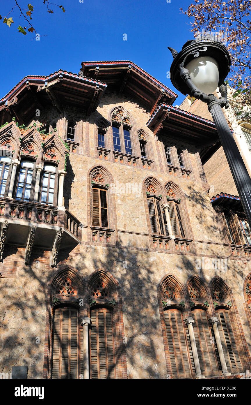 Barcelona, Catalonia, Spain. Casa Golferichs (Joan Rubio Bellver; 1901-02) on Gran Via dels Corts Catalanes. Stock Photo