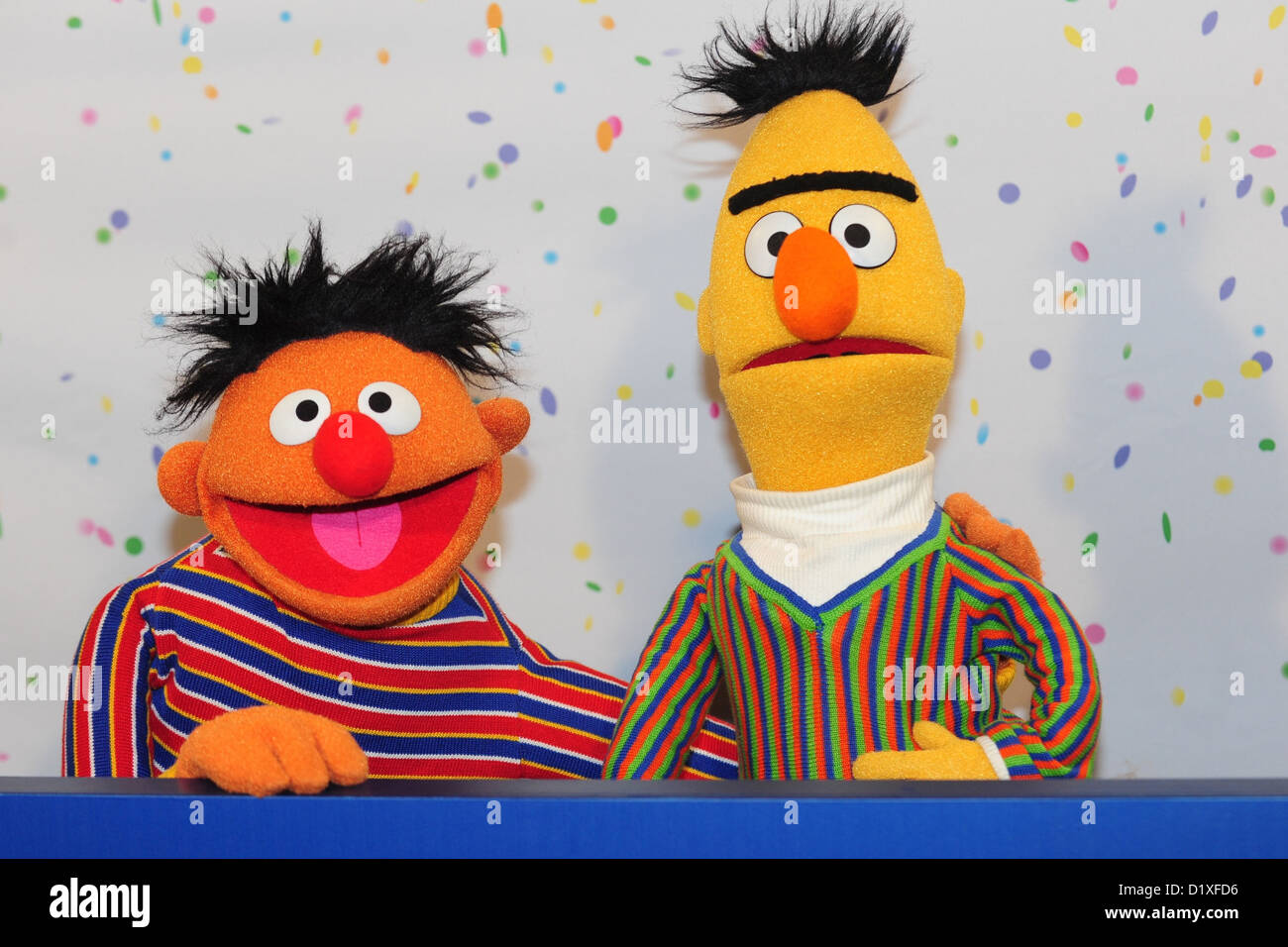 Sesame Street Muppets Ernie and Bert pose for photographs during a press conference on the 40th anniversary of the Sesame Street in Hamburg, Germany, 07 January 2013. On 8 January 1973, the children's television series Sesame Street premiered in Germany. Photo: Revierfoto Stock Photo