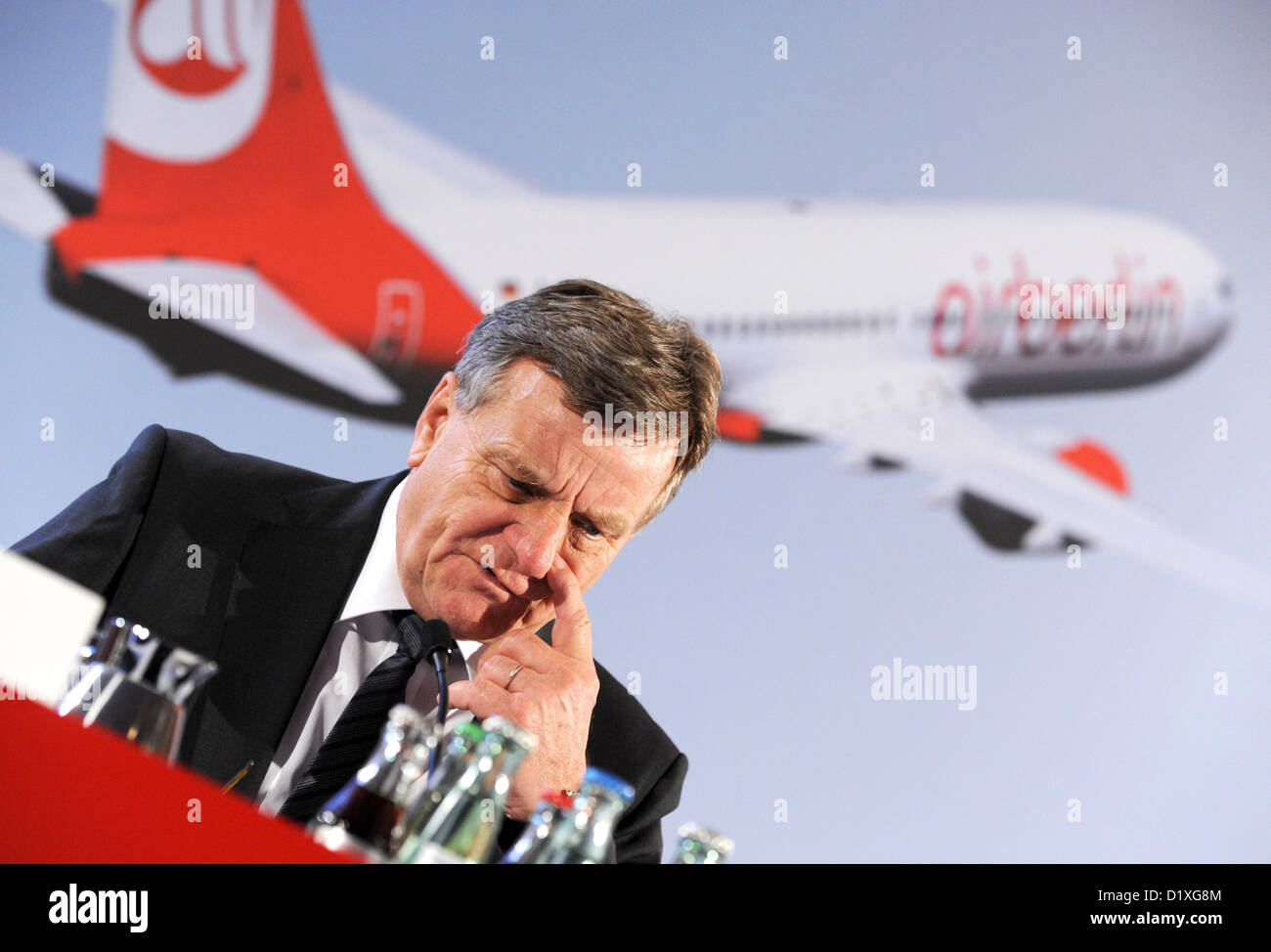 FILE - A file photo dated 16 March 2012 shows former Air Berlin chairman Hartmut Mehdorn at a press conference in Berlin, Germany. Reports state, that Mehdorn has withdrawn from his position at the troubled airline Air Berlin. Photo: Rainer Jensen Stock Photo