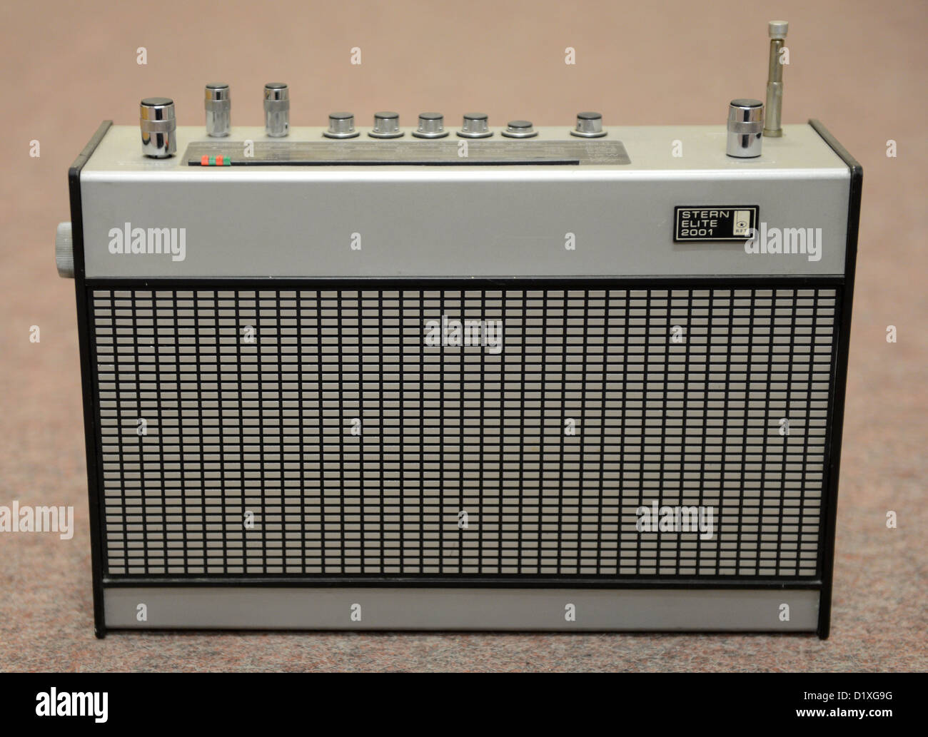 A radio of the type Stern Elite 2001 of RFT is pictured at the GDR Museum  in Pirna, Germany, 18 December 2012. Photo: Jens Kalaene Stock Photo - Alamy