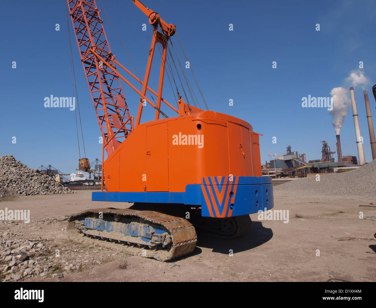 A construction crane is a heavy-duty machine used in building and ...