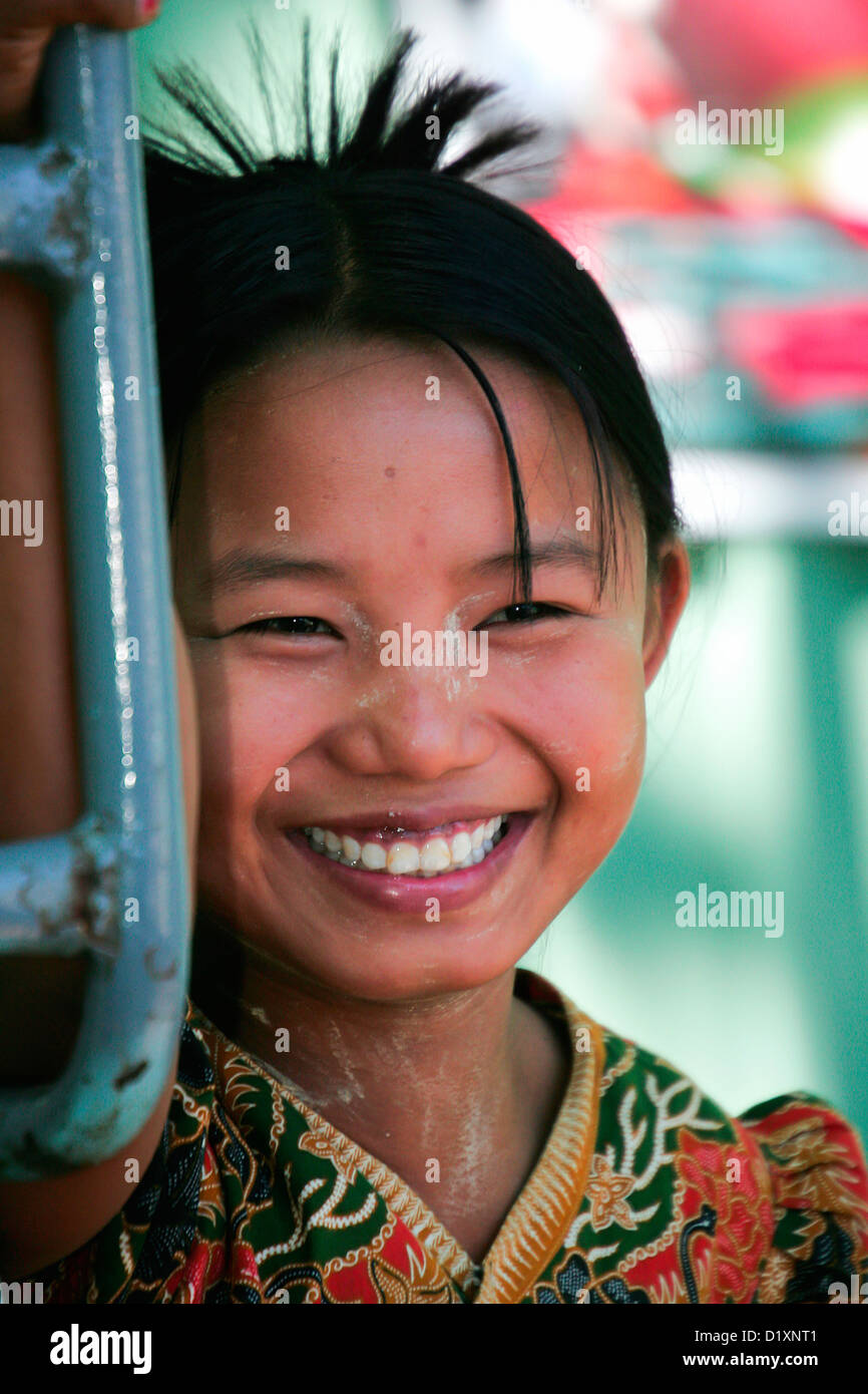 Portrait of a young girl at Thein Gyi Zei ( Indian Market ) in Rangoon, Yangon, Burma, Myanmar, South East Asia, Indochina, Stock Photo