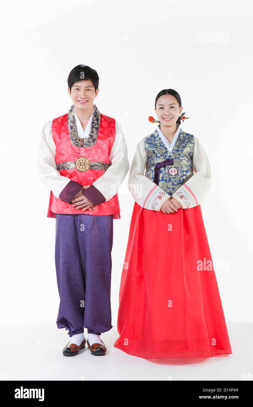 a couple wearing Hanbok Stock Photo - Alamy
