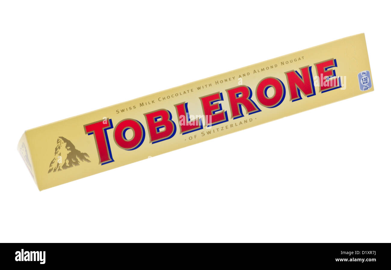 Chocolat Toblerone isolé sur fond blanc Photo Stock - Alamy