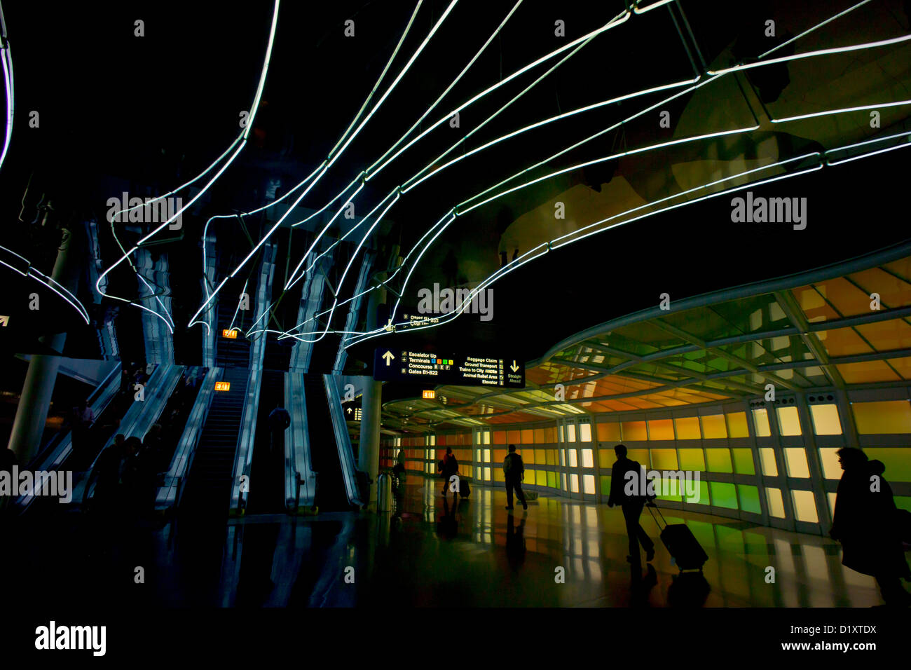 Connecting walkway at O'Hare International Airport, Chicago, Illinois, USA Stock Photo