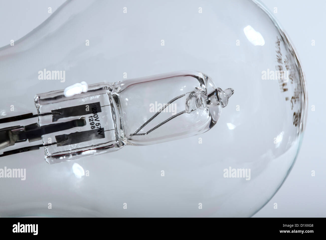 Halogen light bulb hires stock photography and images Alamy