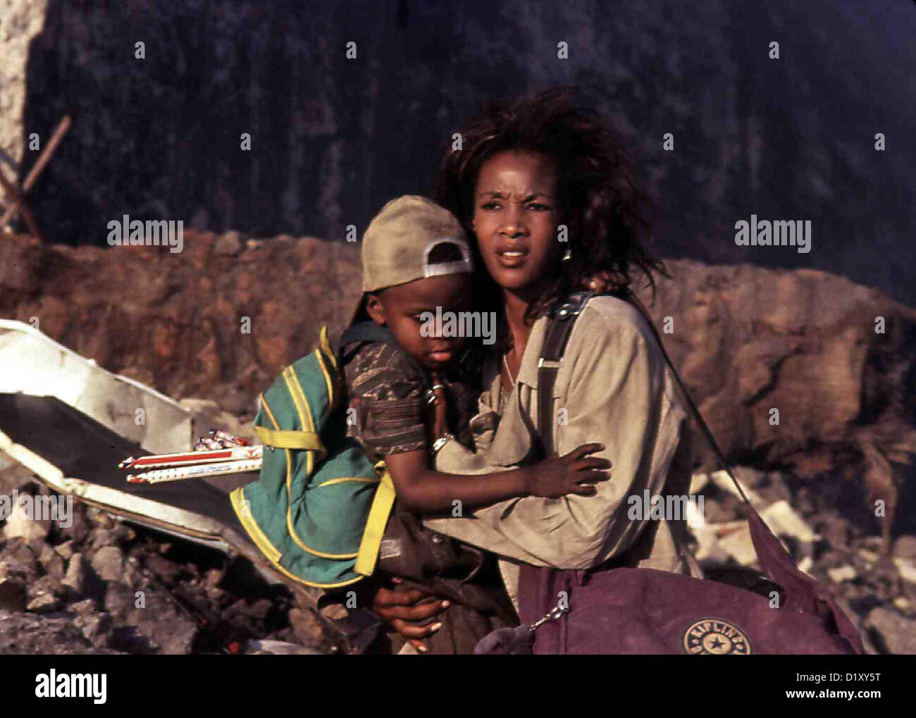 Independence Day  Independence Day  Jasmine (Vivica Fox) mit ihrem Sohn (Ross Bagley). *** Local Caption *** 1996 FOX , clips Stock Photo