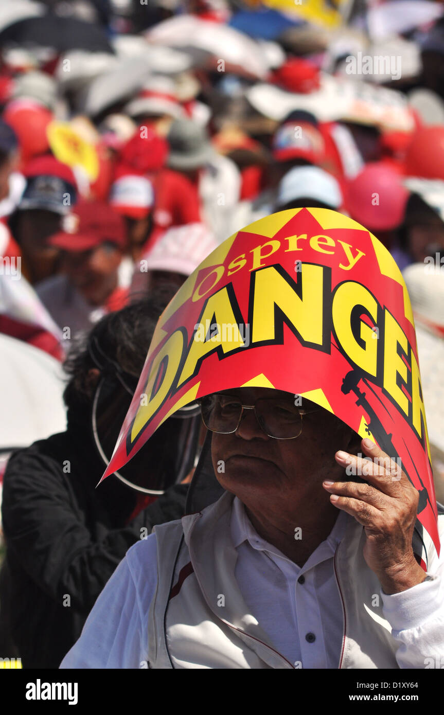 Ginowan (Okinawa, Japan): protest against the American military ...