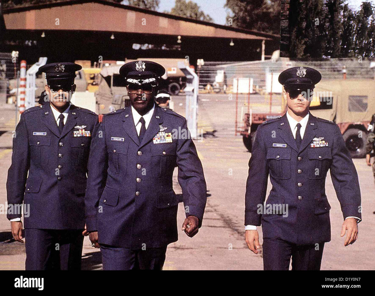 Der Staehlerne Adler Ii  Iron Eagle Ii  Clark Johnson, Louis Gossett Jr., Mark Humphrey Die US-Piloten Graves (Clark Stock Photo