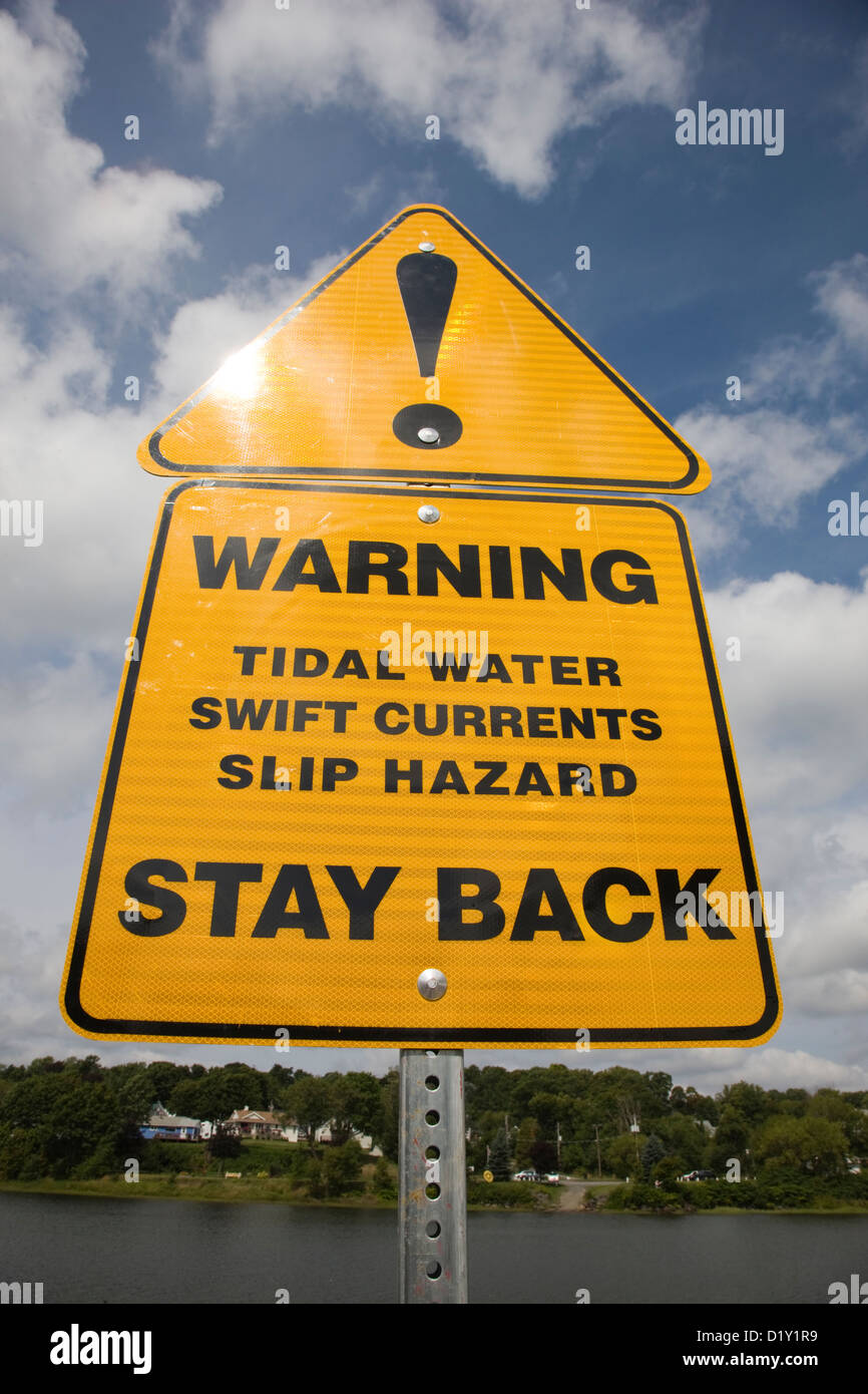 Tide Warning Sign High Resolution Stock Photography and Images Alamy