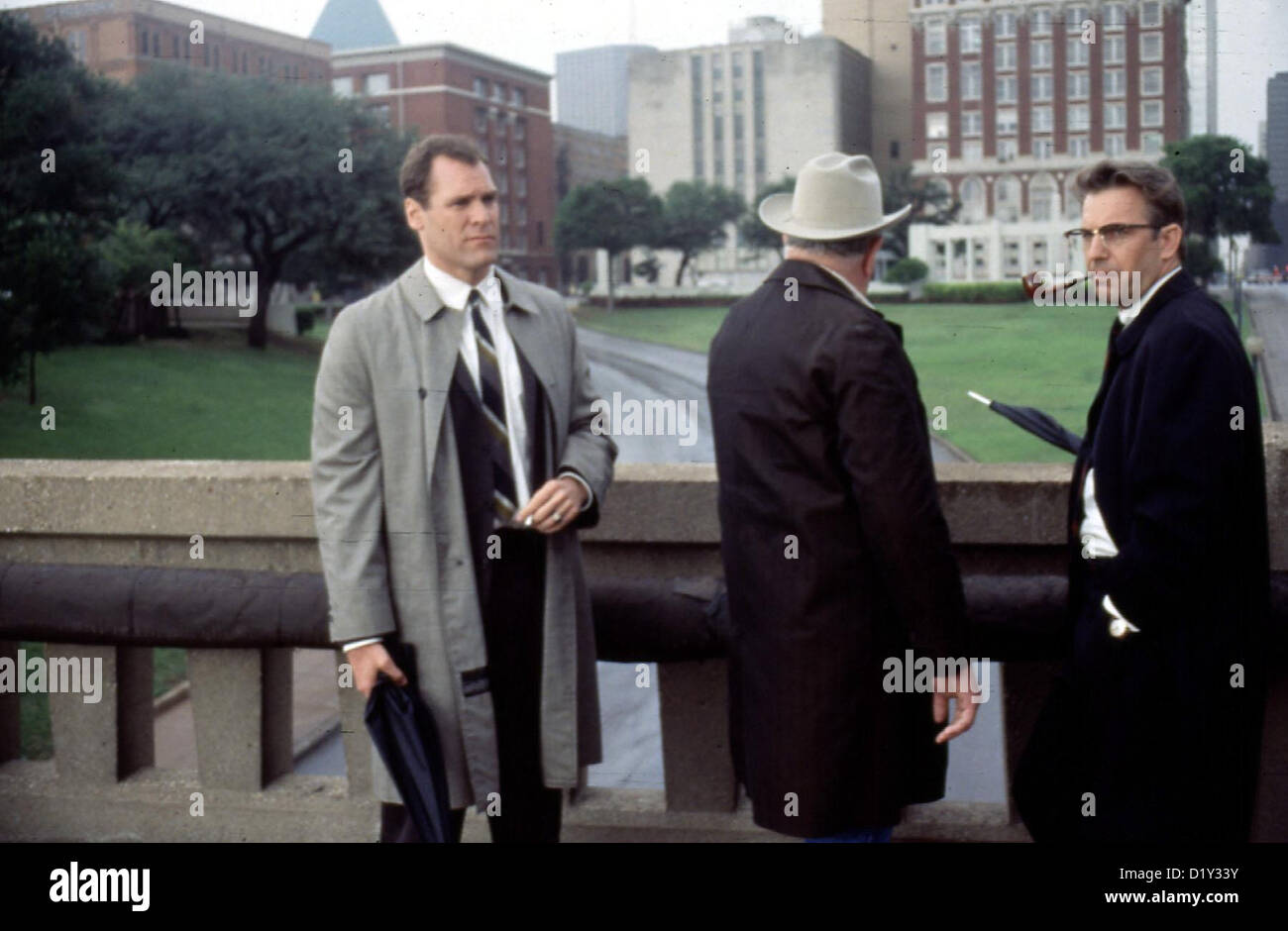 Kevin Costner Jay Sanders Jfk Hi Res Stock Photography And Images Alamy