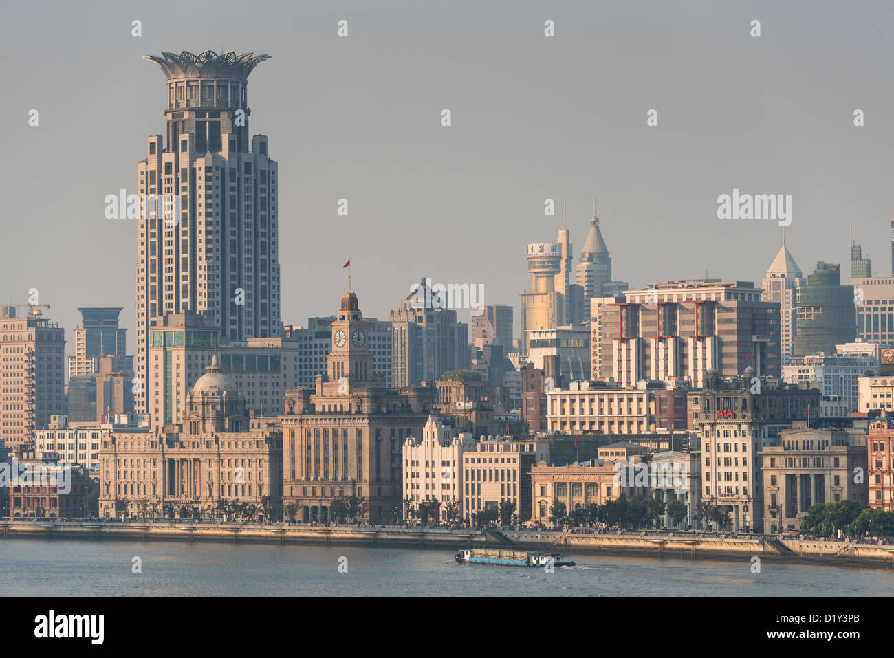 The Bund Skyline, Historical HSBC Building, Customs House and Bund