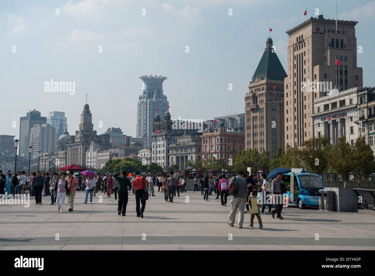 Shanghai waterfront hi-res stock photography and images - Alamy