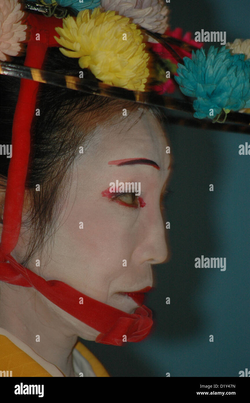 Japan, fan dance Stock Photo Alamy