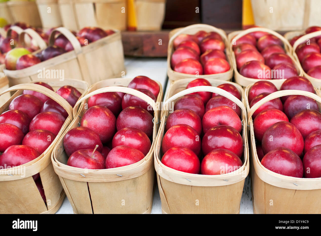 Apples in baskets at a farmers market, Eastern Townships, Quebec, Canada Stock Photo