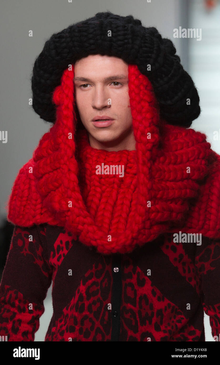 Joe bates hires stock photography and images Alamy