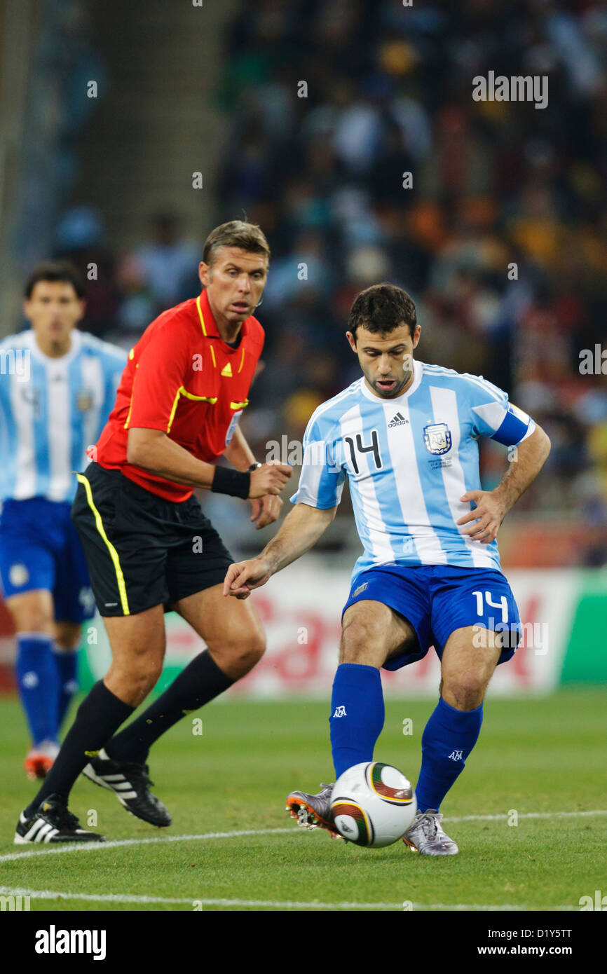 Argentina team captain Javier Mascherano passes the ball during a FIFA World Cup round of 16 match against Mexico. Stock Photo