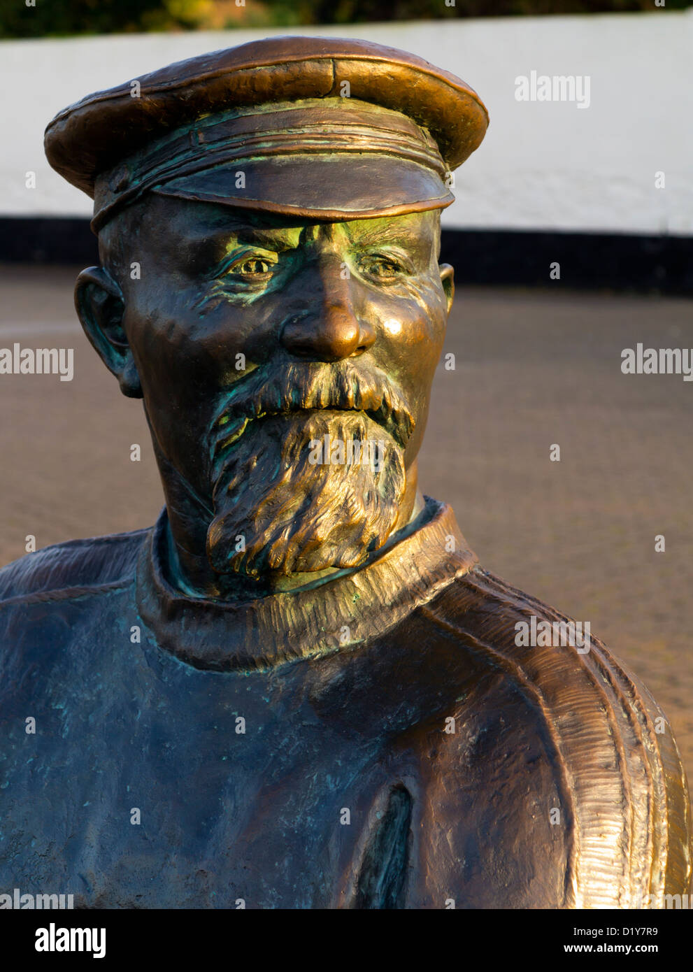 2008 bronze statue of Yankee Jack or John Short a famous sailor and shantyman at Watchet Harbour North Somerset England UK Stock Photo