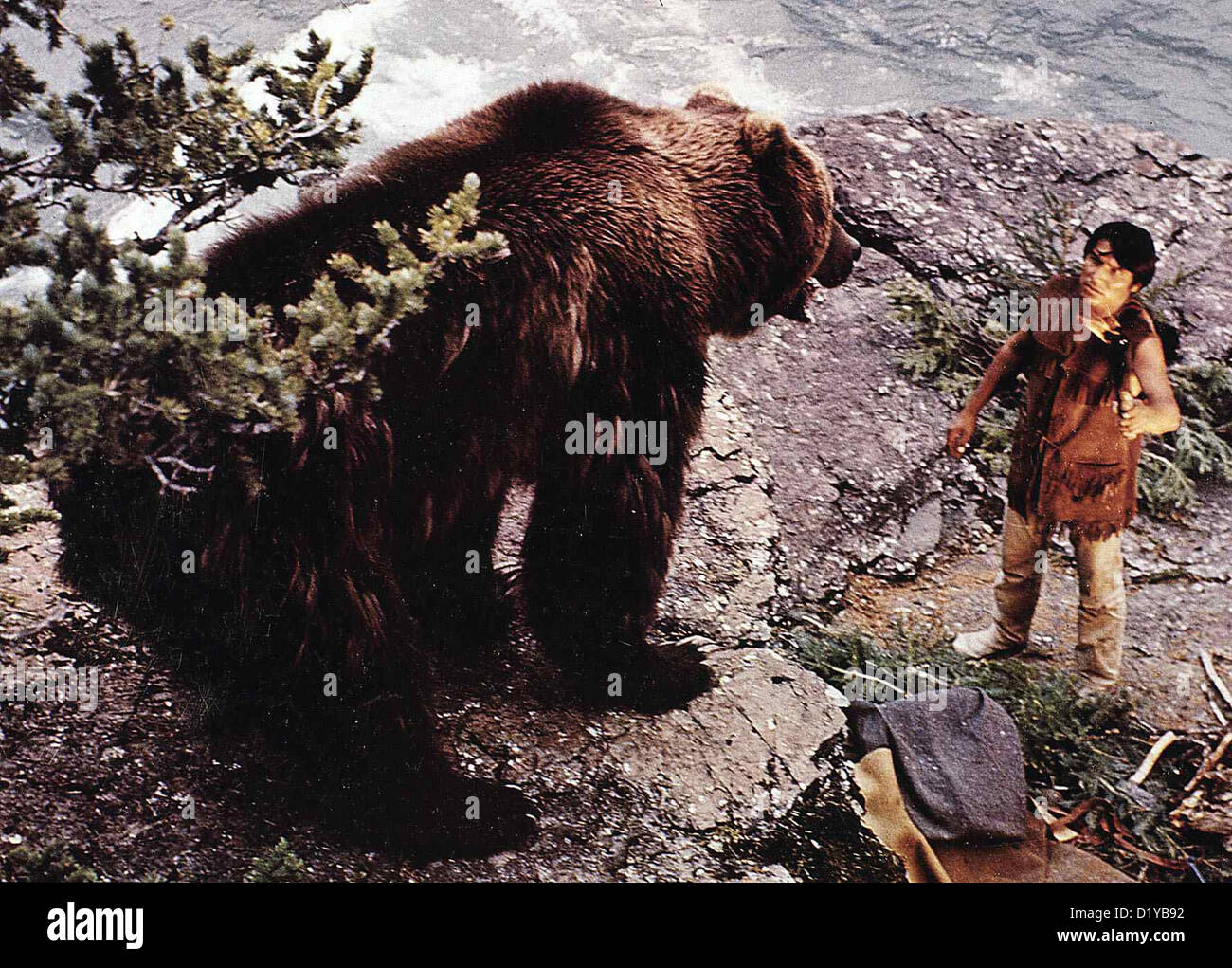 Koenig Der Grizzlys  King Grizzlies,  John Yesno Moki (John Yesno) erkennt in den Grizzly den kleinen Baeren von einst und Stock Photo