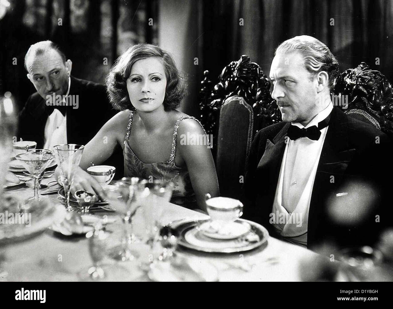 Der Kuss  Kiss,  Greta Garbo, Conrad Nagel Die unglücklich verheiratete Irene Guarry (Greta Garbo) liebt den Rechtsanwalt Andre Stock Photo