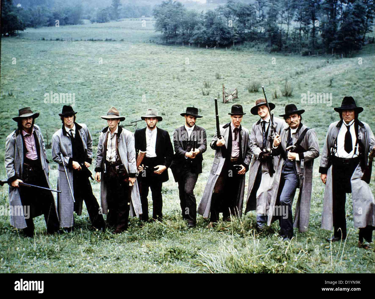 Long Riders  Long Riders,  Das Younger-Team und seine Gefolgsleute, Cole (David Carradine), Jim (Keith Carradine,l), Bob Stock Photo