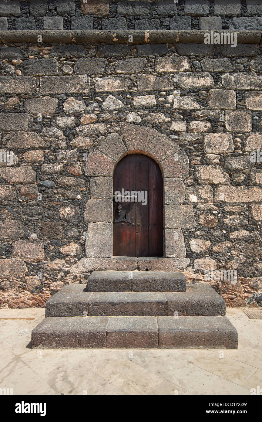 Old wooden Renaissance castle doors from Castillo de San Gabriel
