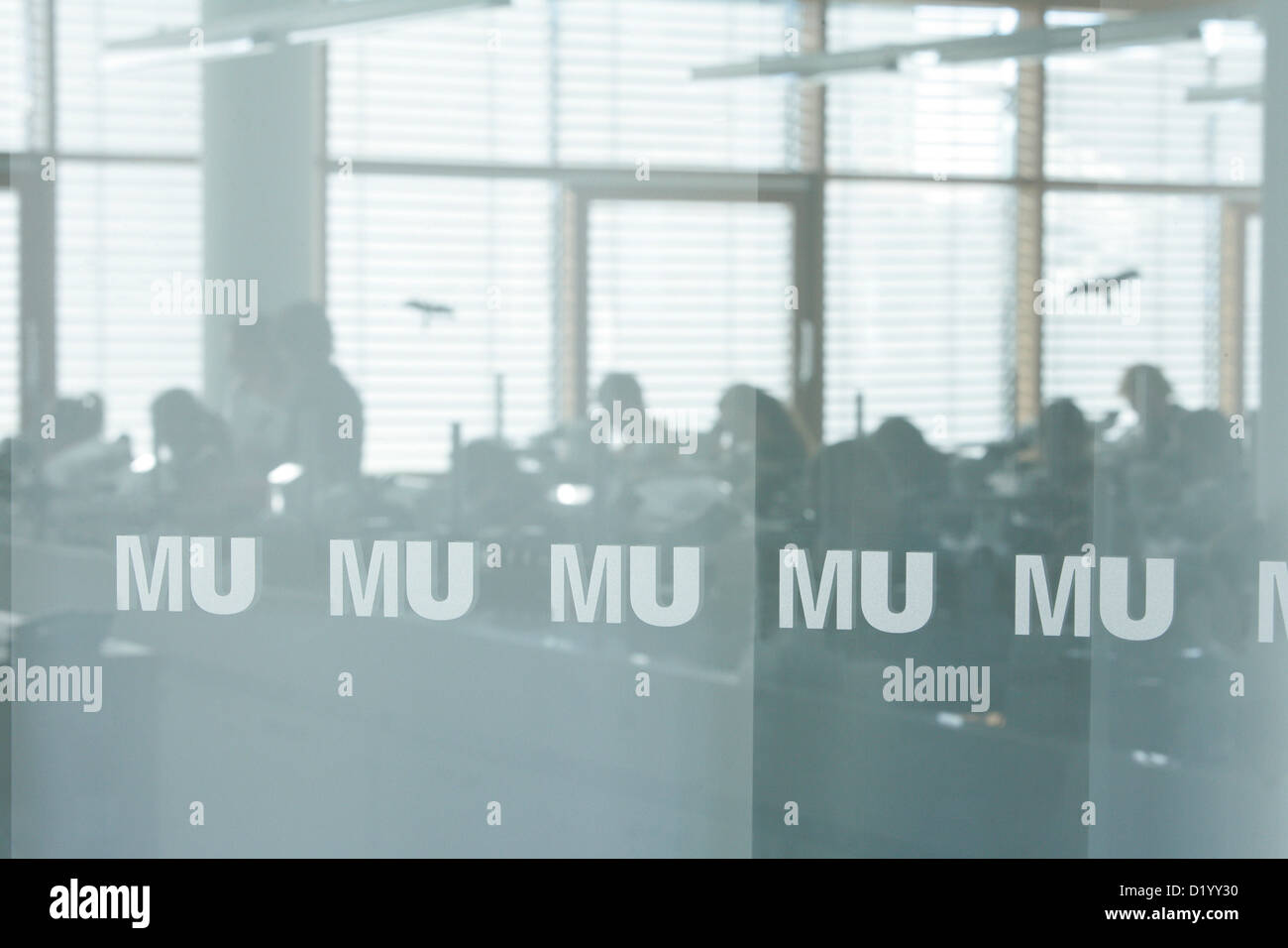 View through labeled pane to students during a course, Biozentrum of the Ludwig-Maximilians-University (LMU), Martinsried, Plane Stock Photo