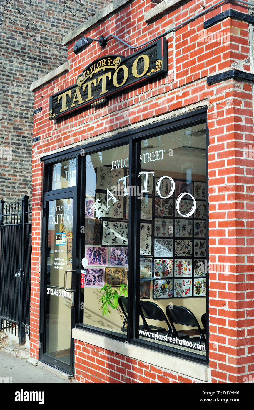 USA Illinois Chicago tattoo parlor on Taylor Street Little Italy neighborhood Stock Photo