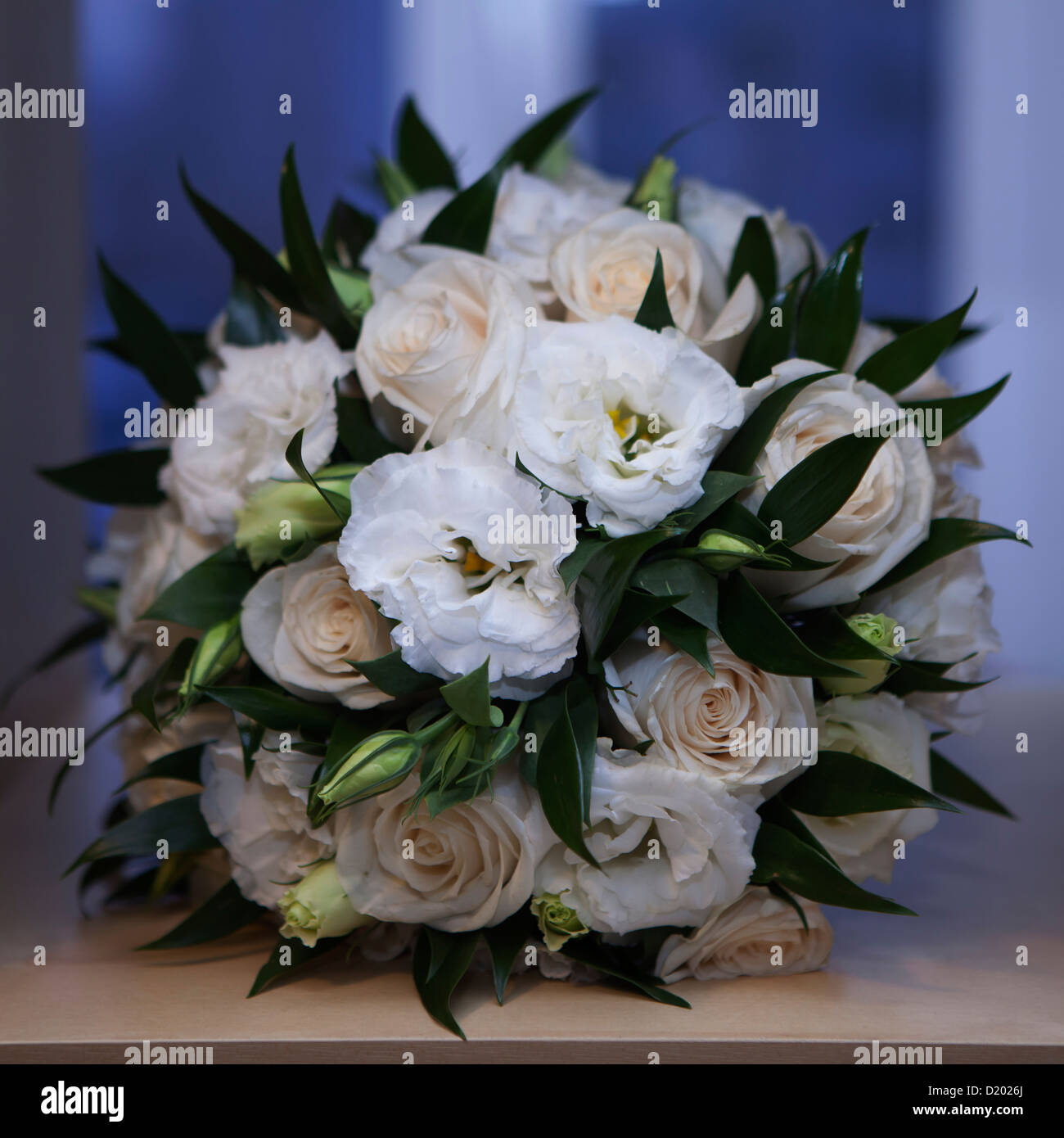wedding bouquet with rose and lisianthus Stock Photo Alamy — free download