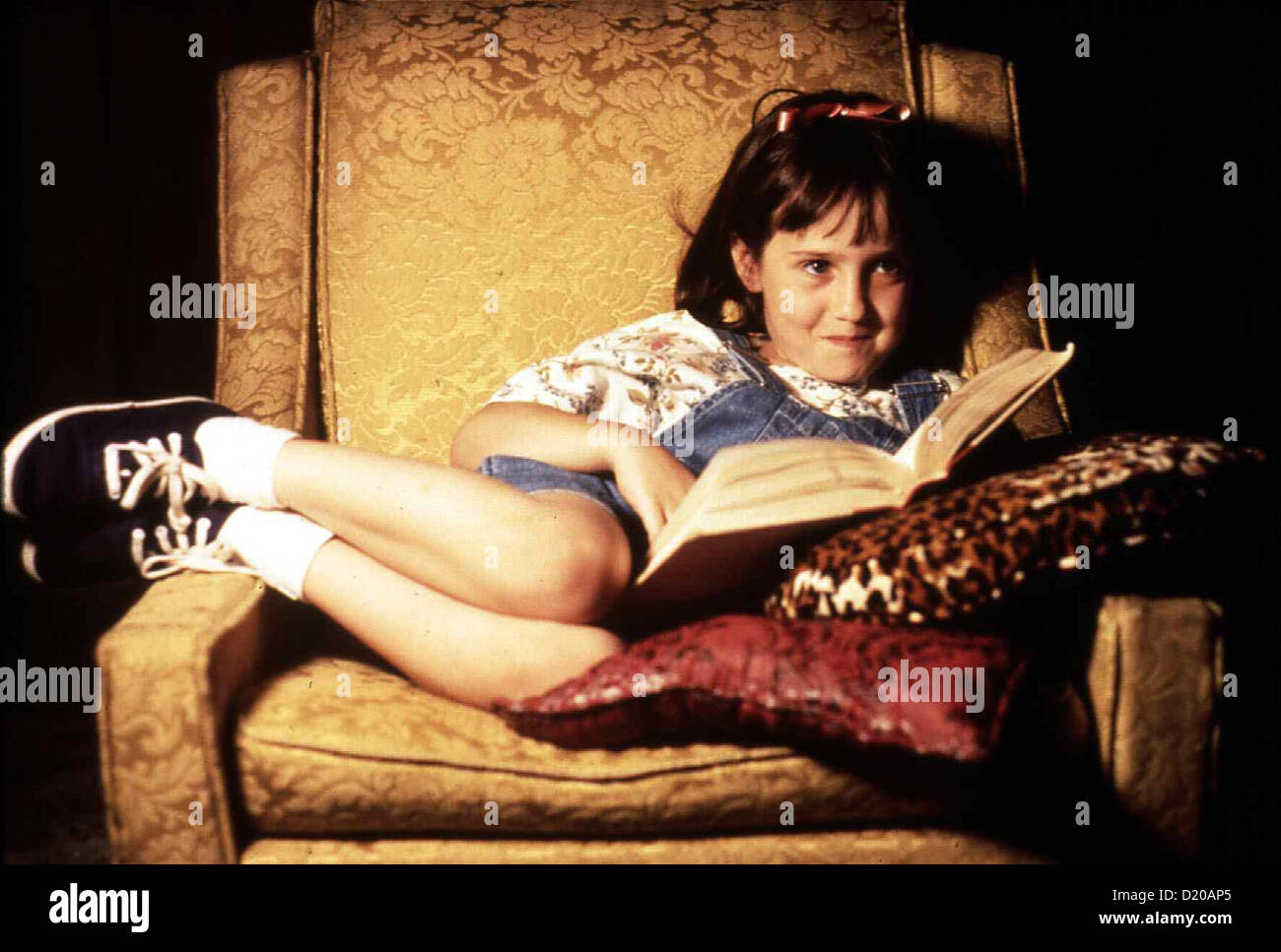 Matilda Midleton Matilda movie hi-res stock photography and images - Alamy