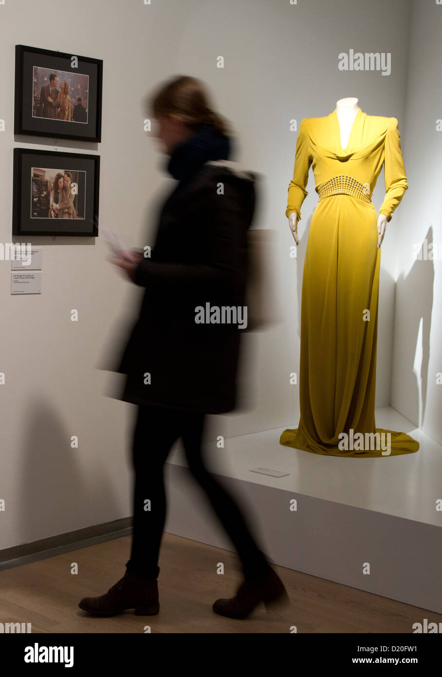 Woman walks in exhibition hi-res stock photography and images - Alamy