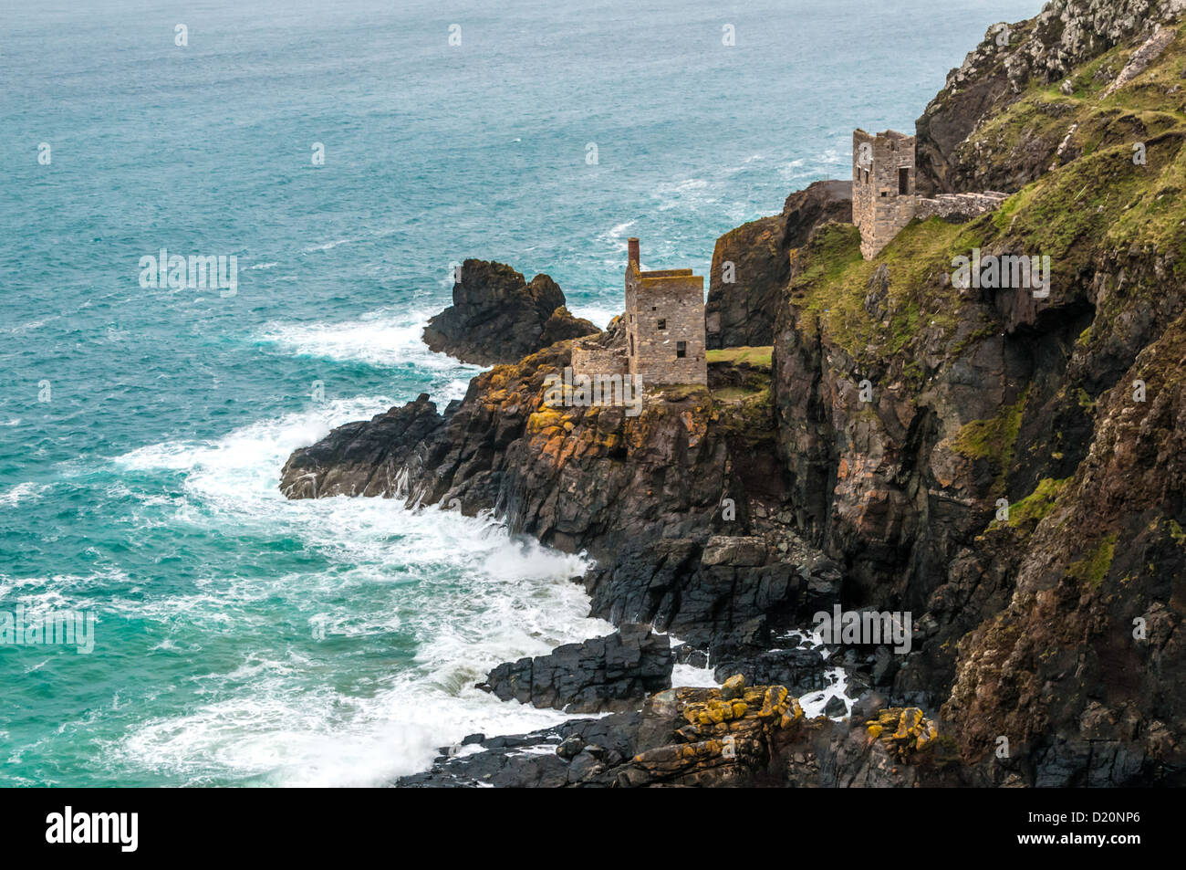 The Crowns engine house on the Cornwall coast with the Celtic sea as a backdrop Stock Photo