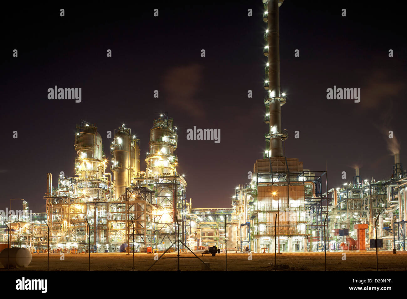 Refinery at night, Ras Laffan Industrial City, Qatar Stock Photo Alamy