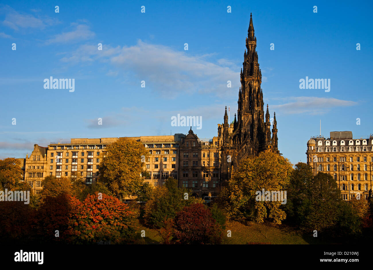 Scott monument in autumn, Edinburgh, Scotland Stock Photo