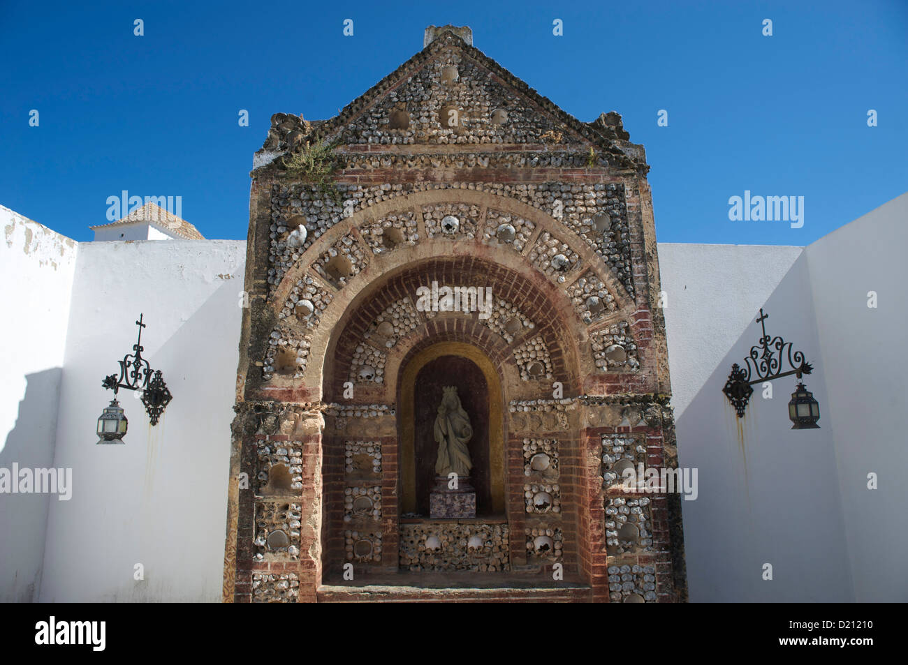 Chapell with skulls ath the cathedral Se, old town, Cidade Velha, Faro, Algarve, Portugal, Europe Stock Photo