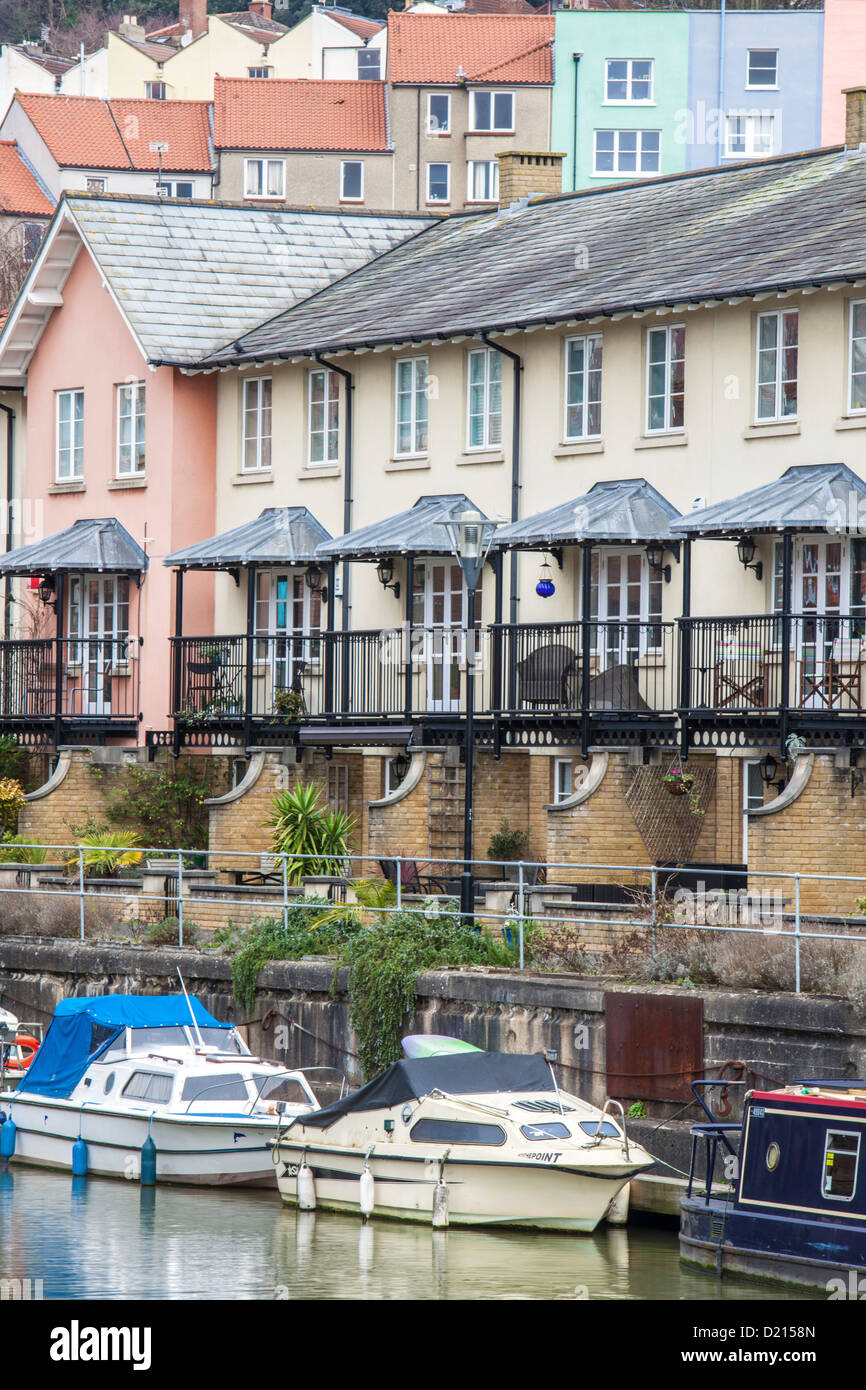 Waterside housing in the City of Bristol, England UK Stock Photo Alamy
