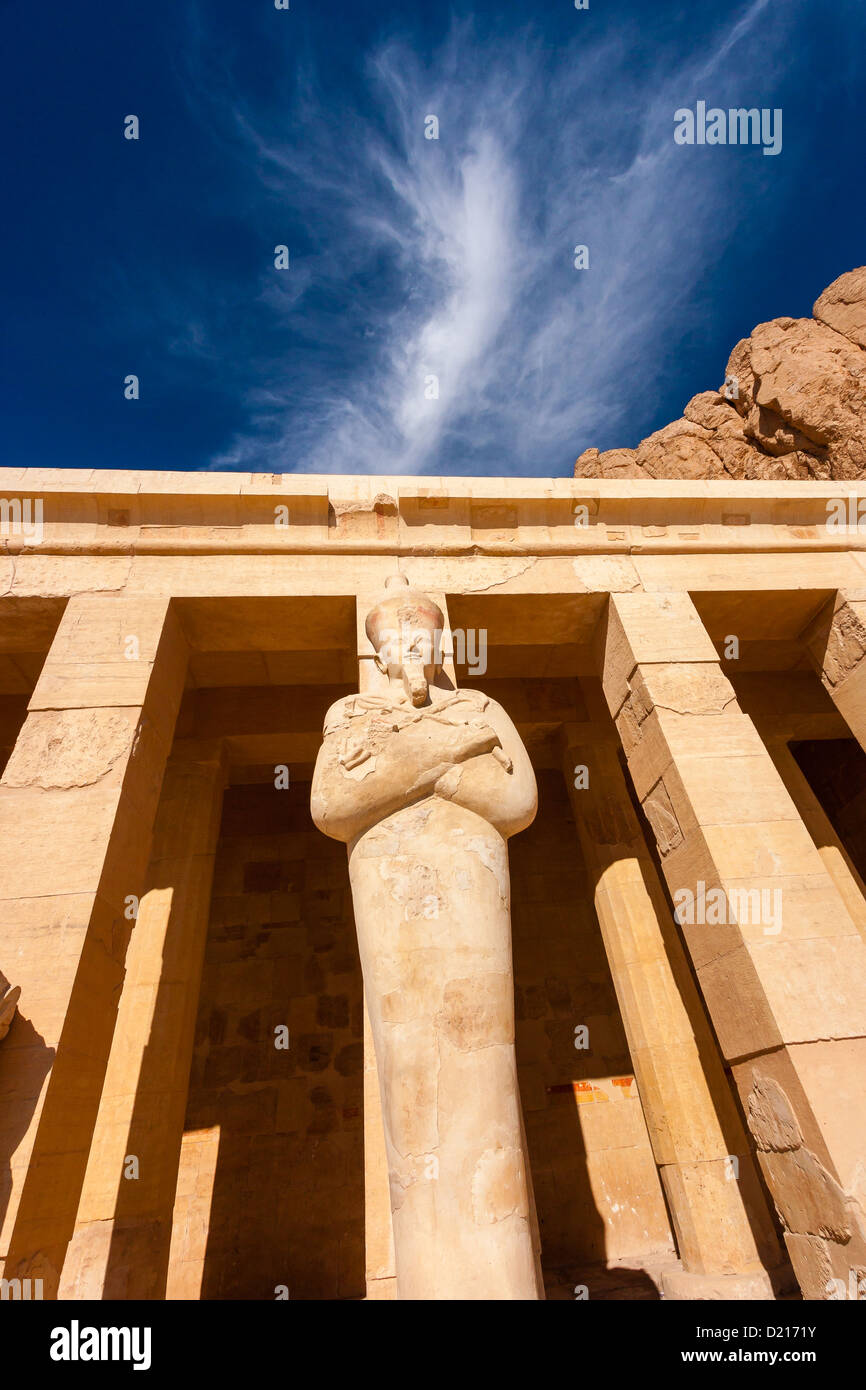 Statue of the god Osiris at Hapshetpsut' Temple Stock Photo