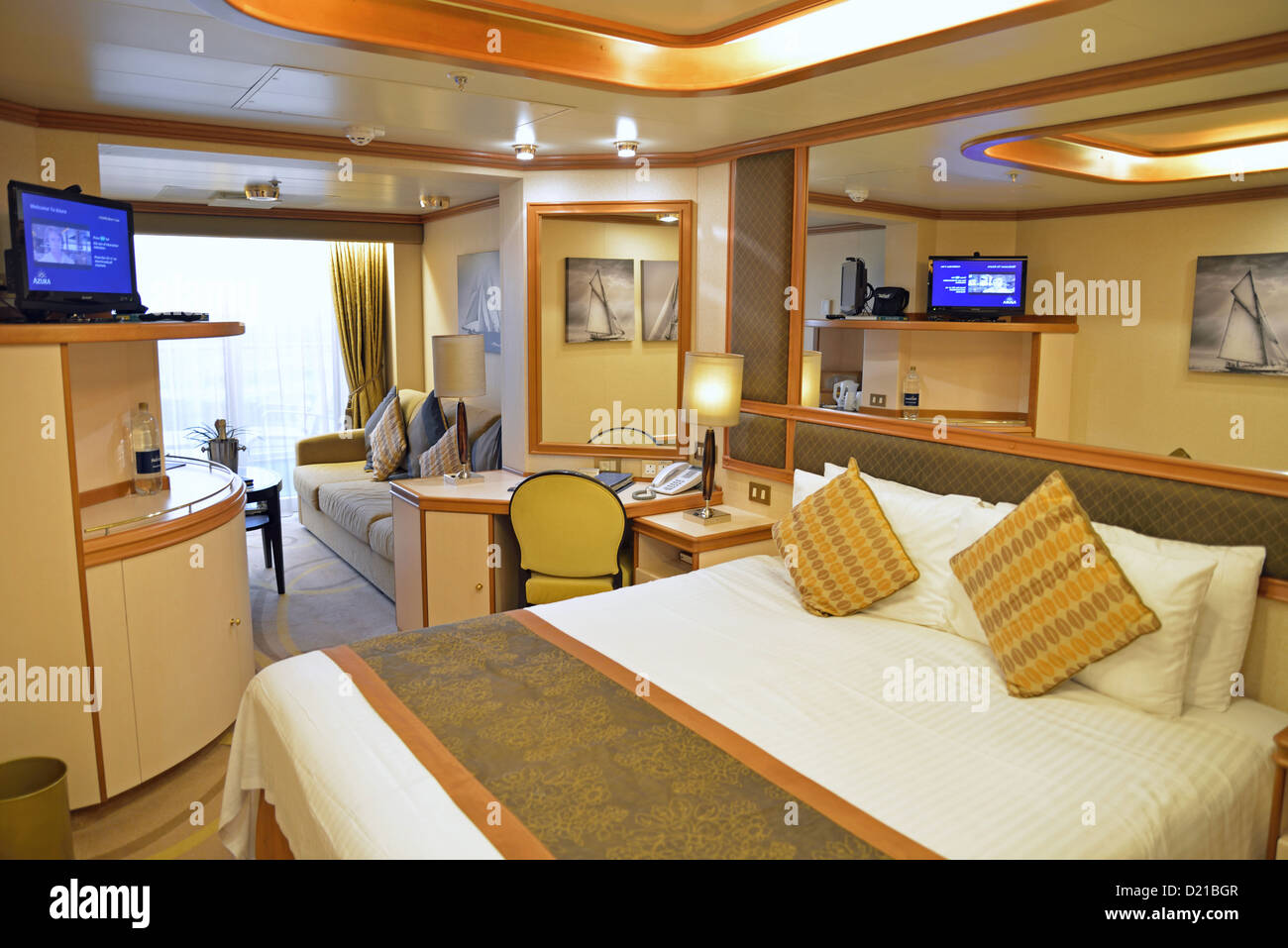 cruise balcony